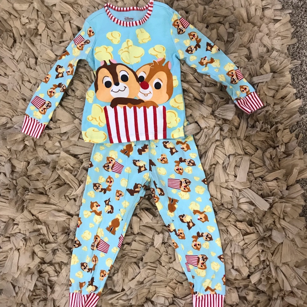Chip and dale 2 piece pajama set size 3T
